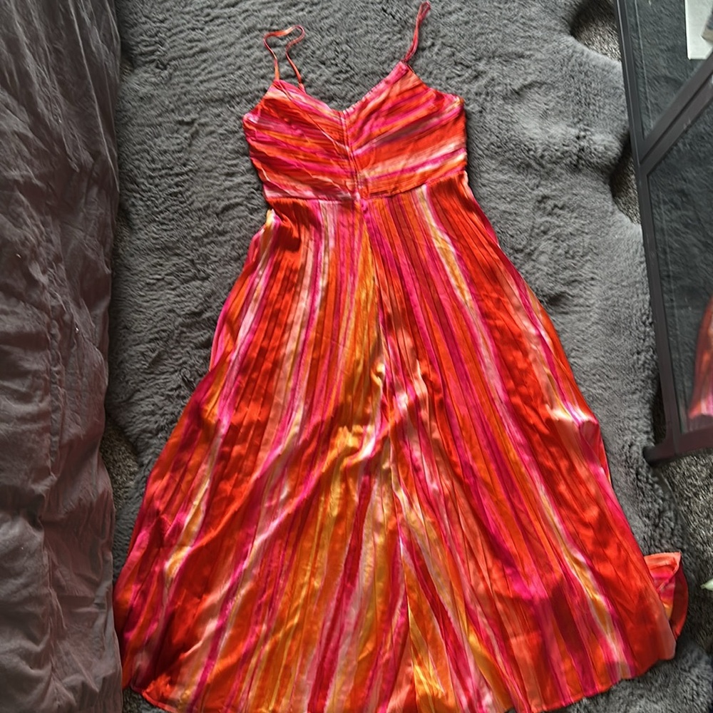 Nicole Miller satin pleated sleeveless maxi dress vibrant red Holiday Size 12